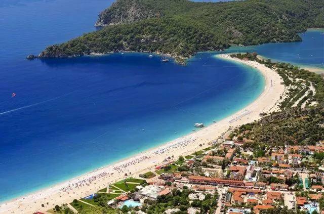 <p><strong>Fethiye, Muğla</strong><br />
<br />
Nüfus: 170.379 kişi</p>