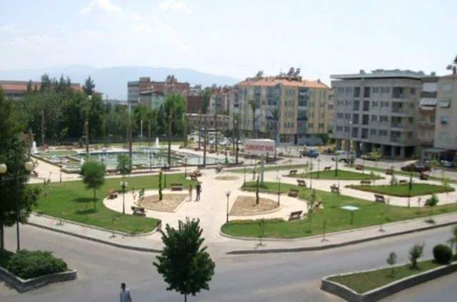 <p><strong>Nazilli, Aydın</strong><br />
<br />
Nüfus: 160.581 kişi</p>
<p> </p>