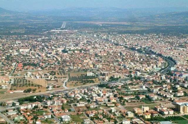 <p><strong>Akhisar, Manisa</strong><br />
<br />
Nüfus: 176.000 kişi</p>
<p> </p>