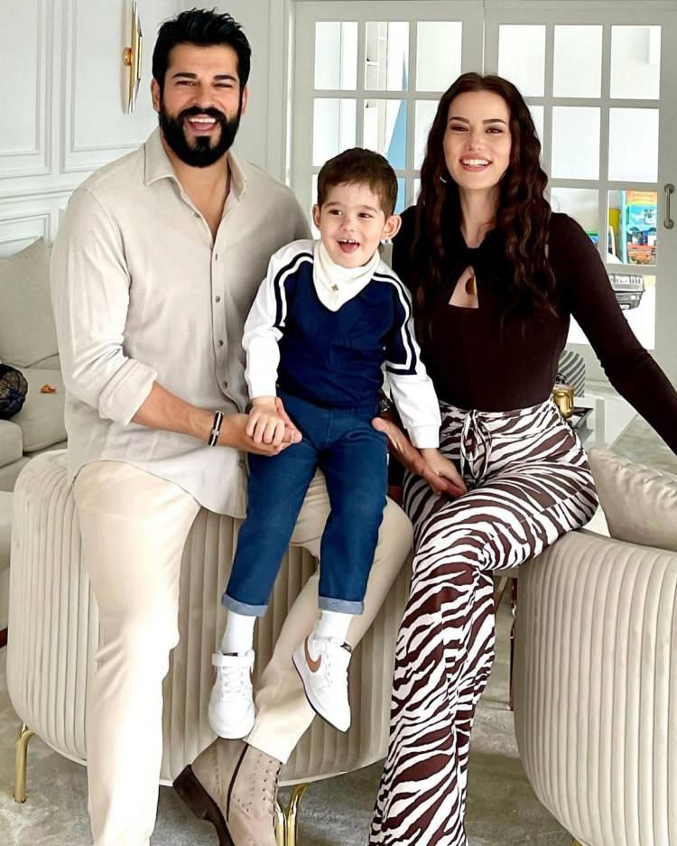 <p><span style="color:#B22222"><strong>Fahriye Evcen ve Burak Özçivit çifti oğulları Karan ile birlikte Bayram mesajı yayınladılar.</strong></span></p>