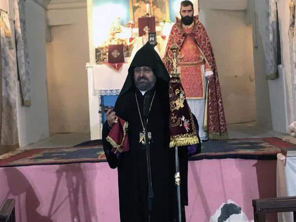 <p>Mardin'in Derik ilçesinde bulunan 372 yıllık Surp Kevork Ermeni Kilisesi'nde, 20 yıl aradan sonra Türkiye Ermeniler Patriği Sahak Maşalyan'ın yönetimiyle ayin yapıldı. </p>
