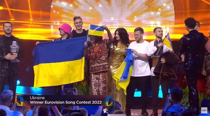 <p><strong>Finali yapılan Eurovision'da Ukrayna'yı birinci yaparak dünya savaş sahnesinde sadece "Mavi gözlü sarı saçlıları" varmış gibi davranan Batılı devletlerin bu oyunu sosyal medyada tepkilere neden oldu. </strong></p>
