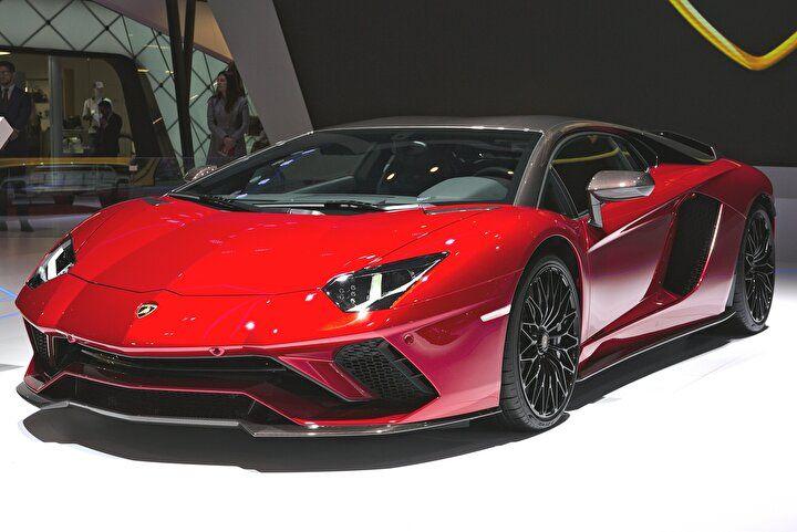 <p>Otomobil satışlarında 44 markanın yer aldığı listede, geçen ay Lamborghini ve Smart hariç tüm markalardan satış yapıldı.</p>
