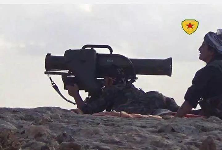 <p>MİLAN ATGM Tanksavar Füzesi</p>