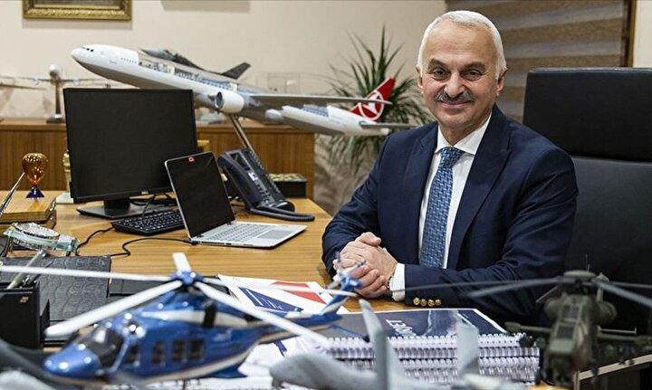 <p><strong>"Bir kabiliyeti daha millileştirmiş bulunuyoruz"</strong><br />
<br />
Gerçekleştirilen çalışmalara yönelik görüşlerini paylaşan Türk Havacılık ve Uzay Sanayii Genel Müdürü Prof. Dr. Temel Kotil “Hava araçlarımızın dünya standartlarında ve yarının teknolojileri ile geliştirilmesine yönelik çalışmalarımız hızla devam ediyor.</p>