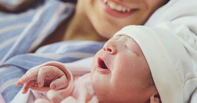 <p><strong>Kaba doğum hızı oranları</strong></p>
<p>Kaba doğum hızı diğer ülkelerde ise şöyle:</p>
<p>İsveç binde 10,9; Fransa binde 10,9;</p>
<p>Belçika binde 9,9;</p>
<p> </p>