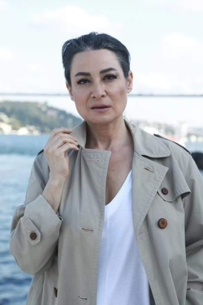<p><span style="color:#4B0082"><strong>İŞTE ÜNLÜ OYUNCUNUN SON HALİ;</strong></span></p>