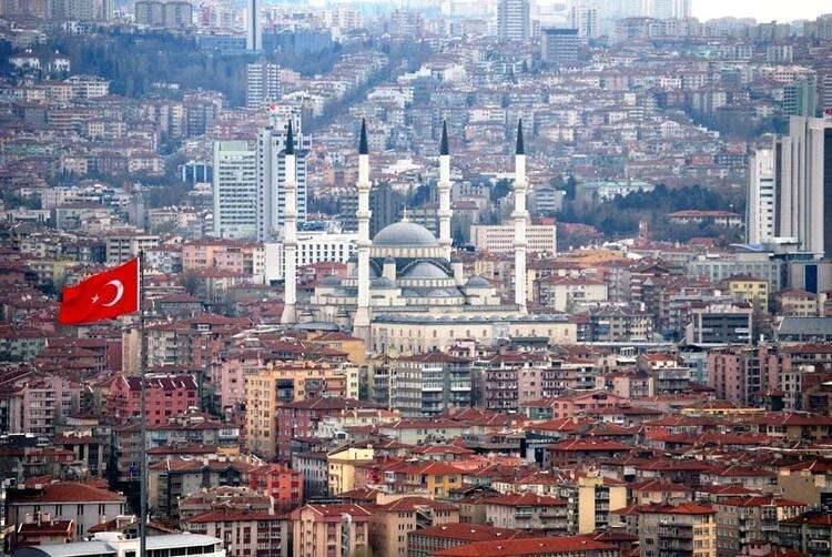 <p>İstanbul'u, 482 milyar 589 milyon TL ve %9,6 pay ile Ankara izledi.</p>

<p> </p>
