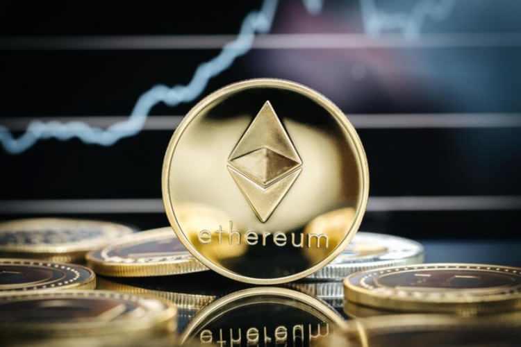 <p><strong>ETHEREUM 7 HAFTADA FİYATI YARI YARIYA İNDİ</strong></p>
<p>Kripto paralar arasında en yüksek ikinci piyasa değerine sahip Ethereum'un fiyatı da geçen yılın kasım ayında 4 bin 870 dolarla zirveyi görmüş, o tarihten sonra düşüş trendine girmişti.</p>