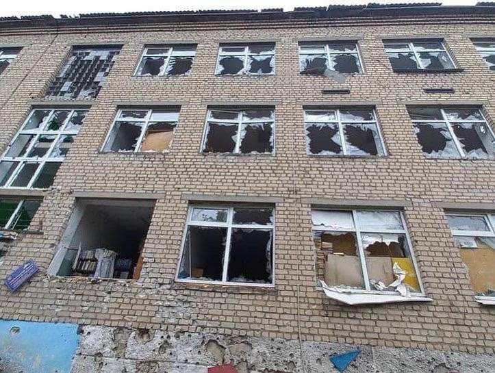 <p>Bombardıman sonrasında yayımlanan görüntülerde bölgenin adeta enkaz alanına dönüştüğü görüldü.</p>