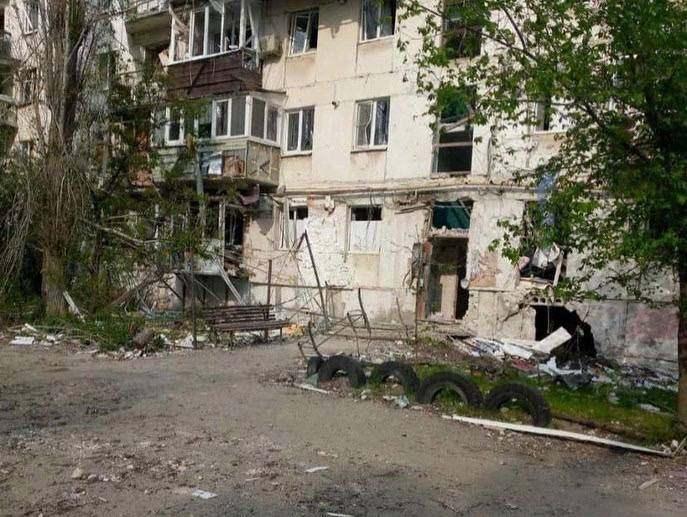 <p>Ukrayna'da, Rus ordusunun saldırılarıyla ilgili Başsavcılıktan da açıklama yapıldı. Saldırılarda 231 çocuğun hayatını kaybettiği, 427 çocuğun yaralandığı duyuruldu.</p>