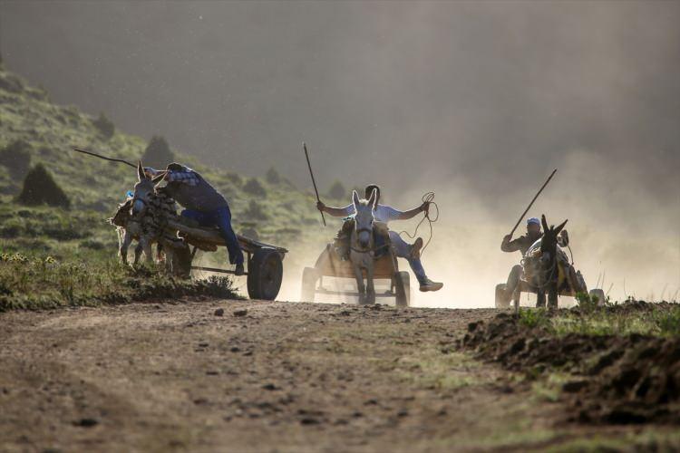 <p>Vanlı fotoğraf&ccedil;ı Nasır Demir de fotoğraf maratonunun kentin tanıtımına katkı sağladığını s&ouml;yledi.</p>

<p>&nbsp;</p>
