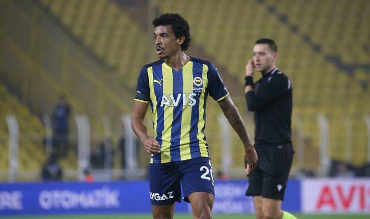 <p>LUIZ GUSTAVO</p>
