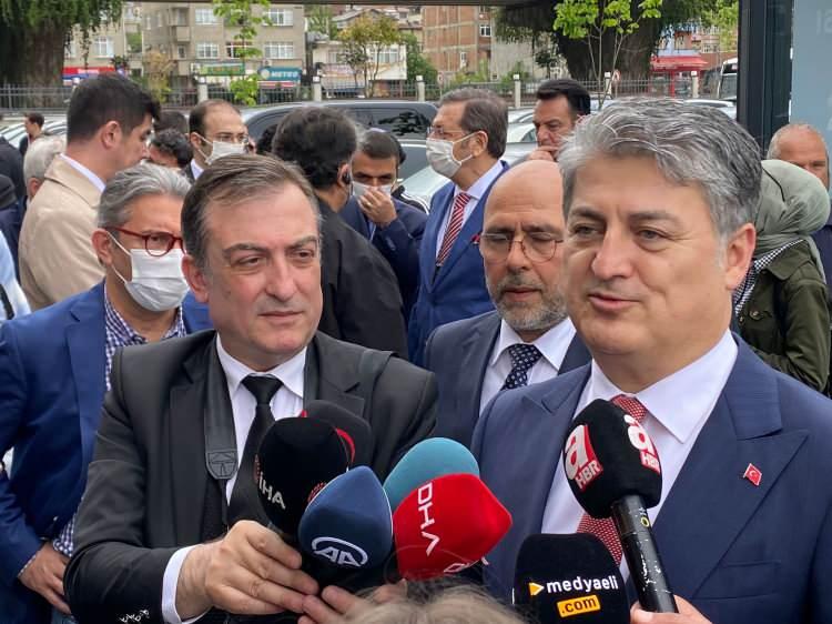 <p>Karakaş, daha sonra <strong>"Bir otomobilden daha fazlası"</strong> temalı söyleşiye katılarak katılımcıların sorularını yanıtladı.</p>
