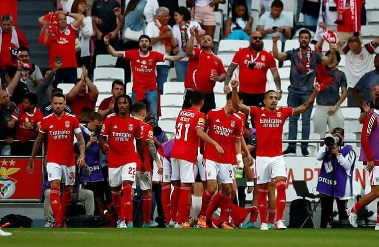 <p><strong>28- Benfica / 326 milyon Euro</strong></p>