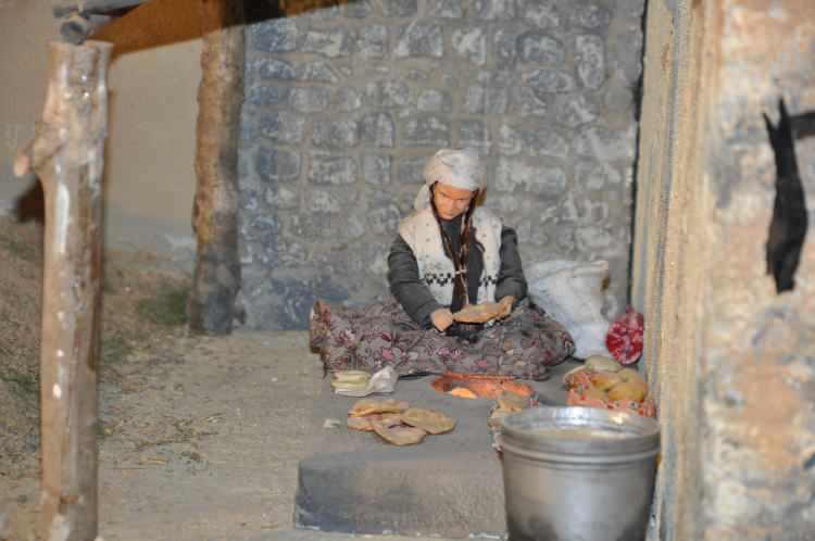 <p>Hem turizm açısından aslında burası çok önemli oldu. Hem de Kars halkı tarafından da yoğun bir ilgiyle karşılaştık. 3 aylık bir müzeyiz. </p>