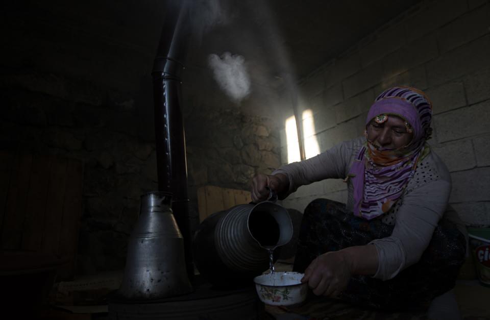 <div>Fotoğraf sanatçısı Fatih Coşkun Ertaş, AA muhabirine, Karayazı ilçesinin özellikle çok yağış aldığından dolayı oldukça zengin bir örtüyle kaplandığını söyledi.</div>

<div> </div>

<div> </div>
