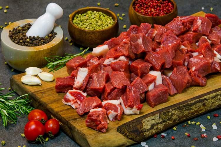 <p><strong>Sağlıklı ortamda bakılmayan ve hastalıklı hayvanlarda görülen bu bakterinin uzun bir süre aktif kaldığını vurguladı. </strong></p>