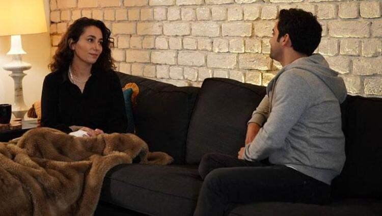 <p><span style="color:#000080"><strong>“OYUNCULUK İÇİN ÖĞRETMENLİĞİ BIRAKTIM”</strong></span></p>