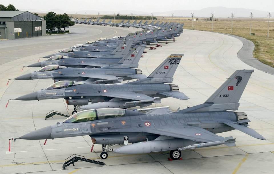 <p><strong>9. TÜRKİYE</strong><br />
<br />
1.057 adet askeri hava aracı</p>