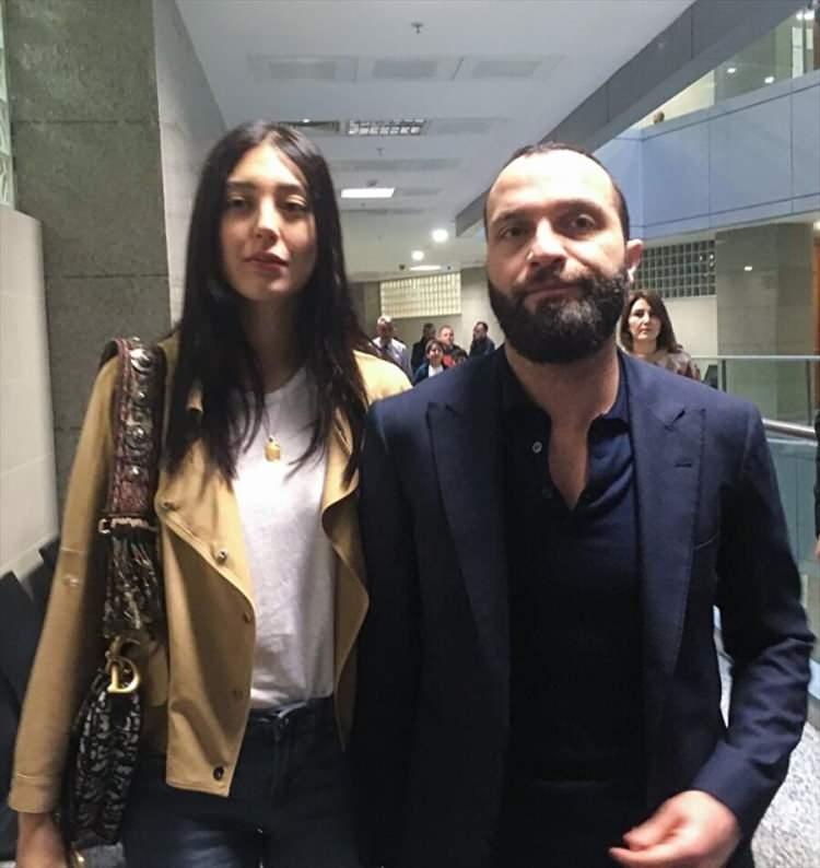 <p><span style="color:#800080"><strong>Aynı zamanda Şahin'in 'Hakaret' suçundan 2 yıl 4 aya kadar hapis cezasıyla cezalandırılması talep edildi.</strong></span></p>