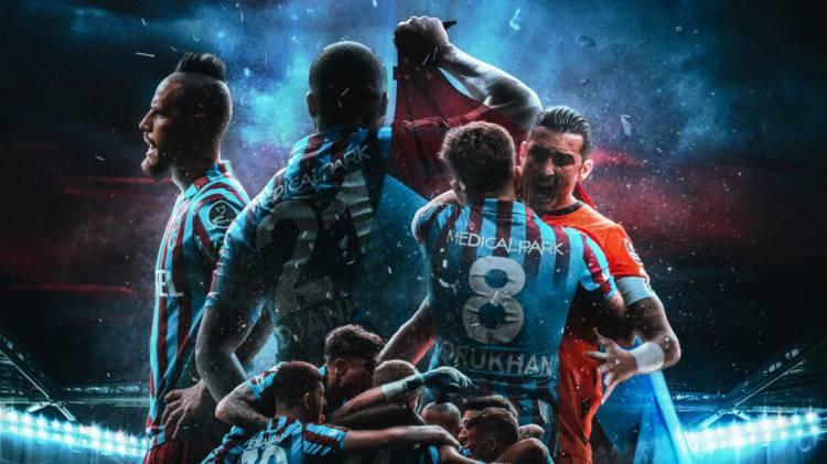 <p>Sadece bayrağı asılmakla da kalmayan ekip, hem Trabzon'da hem de İstanbul'da şampiyonluğunu kutladı.</p>