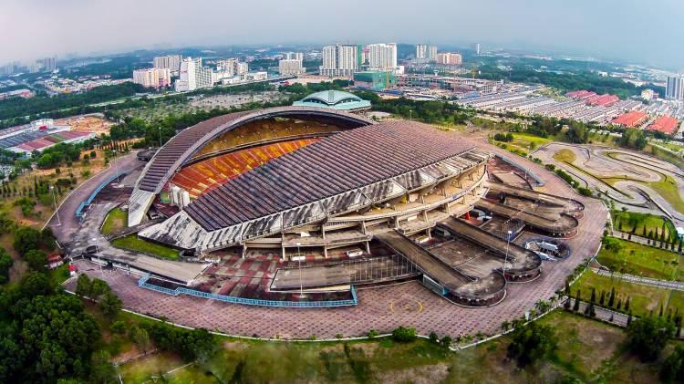 <p>Listenin 18'inci sırasında Malezya'dan Shah Alam Stadyumu var. </p>