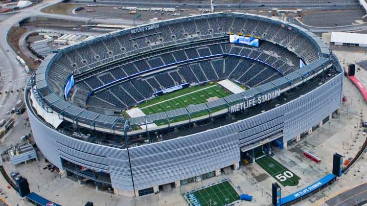<p>Amerika'nın New Jersey eyaletindeki MetLife Stadyumu, <strong>82 bin 500 kişilik</strong> <strong>kapasitesiyle</strong> <strong>listenin 12'nci</strong> sırasında.</p>