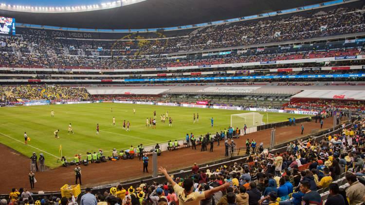 <p>Meksika ekiplerinden CF America'nın evi Aztek Stadyumu, listenin 7'nci basamağında bulunuyor.</p>