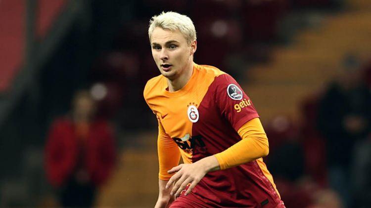 <p>7. Victor Nelsson | Galatasaray | Yeni piyasa değeri: 12 mil. € (+2 mil. €)</p>
