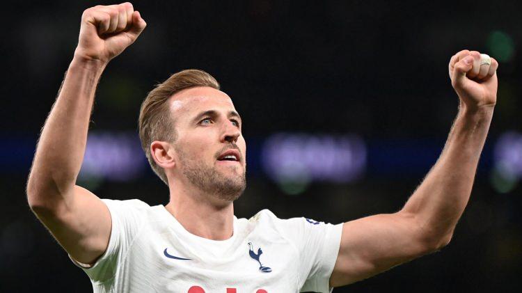 <p>Her transfer döneminin gündem oyuncusu Harry Kane, listenin 5'inci sırasında bulunuyor.</p>