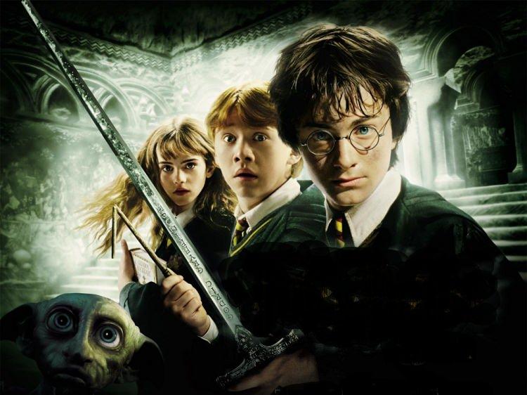 <p><strong>Dünyanın en çok izlenen film serisinden biri olan Harry Potter'ı kaldırma kararı lan Netflix'e tepkiler çığ gibi büyürken bir çok fanatik hayranı platformdaki üyeliklerini iptal edeceğini açıkladı. </strong></p>
