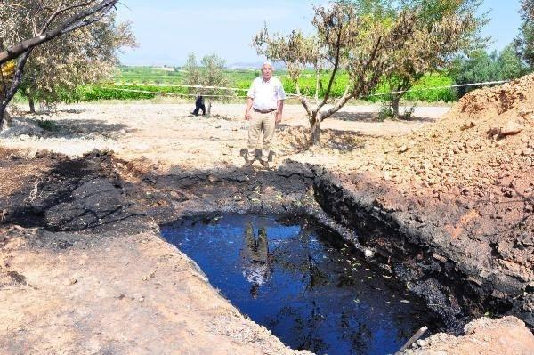 <p><strong>'PETROLÜN DAHA FAZLA OLDUĞUNU DÜŞÜNÜYORUZ'</strong></p>

<p>Sondaj ve jeofizik etütleri yaptığını anlatan jeofizik mühendisi Adnan Karataş (58), "Burada yapılan sondajlarda 200 metrenin altına inildiğinde yağa benzeyen, TPAO'nun sonuçlarına göre ise yüzde 94'ü su, yüzde 6'sı petrol olan yanıcı madde ile karşılaştık. Yapılacak çalışmalardan dolayı burada petrol oranının daha fazla olduğunu düşünüyoruz. </p>
