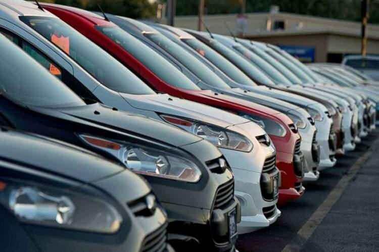 <p>Geçen ay ikinci el online satışlar içinde binek araçların payı yüzde 82, hafif ticari araçların payı da yüzde 18 olarak belirlendi.</p>

<p>​</p>

