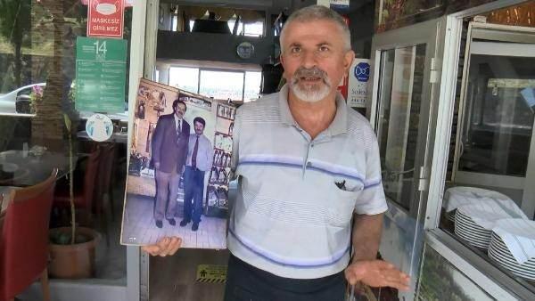 <p> Adnan Yağcı yıllar önce Cumhurbaşkanı Erdoğan ile birlikte çektirdiği fotoğrafı gösterdi.</p>