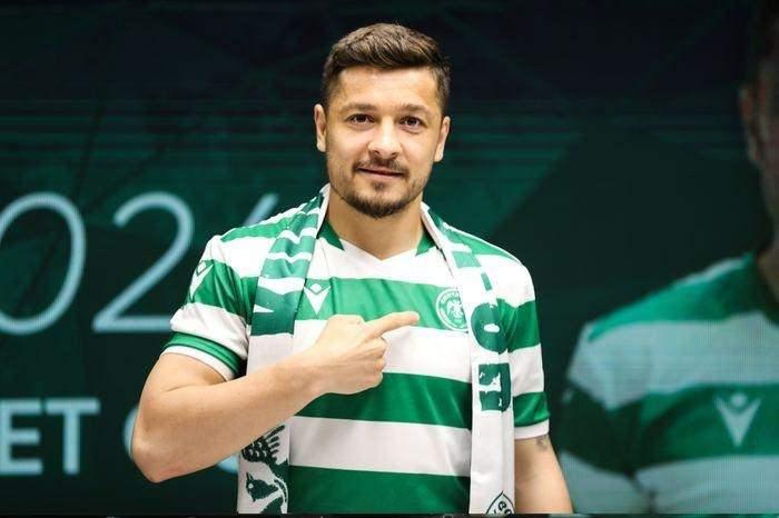 <p>Ahmet Oğuz</p>
<p>Sivasspor -> Konyaspor</p>
<p>Bonservis: Bedelsiz</p>