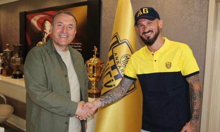 <p>Oğuz Ceylan</p>
<p>Gaziantep FK -> Ankaragücü</p>
<p>Bonservis: Bedelsiz</p>