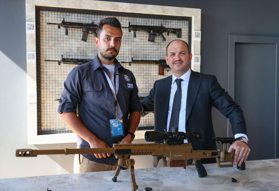 <p><strong>1500 metre menzile sahip</strong></p>
<p>Şirket olarak faaliyet alanlarına giren konularda "tam bağımsızlık" yaklaşımıyla hareket ettiklerini vurgulayan Akdere, "Bu anlamda 8,59 milimetre mühimmatımızın da Gazi Fişek'te yerli ve milli olarak seri üretimine başlamanın gurur ve mutluluğunu paylaşmak istiyorum." diye konuştu.</p>