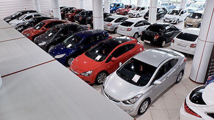 <p><strong>En çok satan 10 model</strong><br />
<br />
İlk beş aylık dönemdeki listeye baktığımızda, en çok satılan otomobilin son ayda yaptığı atakla Egea Sedan olduğunu görüyoruz. Toplam 19 bin 364 adet satılan popüler modeli 17 bin 104 adetle Clio takip ediyor.</p>
