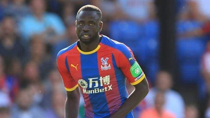 <p>Kouyate süre istedi</p>

<p>Trabzonspor’un transfer gündemindeki Ceikhou Kouyate, kulübü Crystal Palace ile sözleşme yenilemedi. </p>

<p>32 yaşındaki yıldız orta saha oyuncusuna İngiltere, Türkiye ve Arap Emirlikleri’nden talipler var. Fırtına’nın da listesinde yer alan oyuncunun henüz kesin karar vermediği ve Trabzonspor’dan süre istediği belirtildi.</p>
