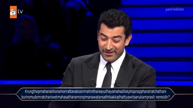 <p><span style="color:#000000"><strong>Soruda yer alan kelimenin uzunluğu ve karmaşıklığı karşısında neye uğradığını şaşıran Kenan İmirzalıoğlu, soruyu okumadan önce derin bir nefes aldı.</strong></span></p>
