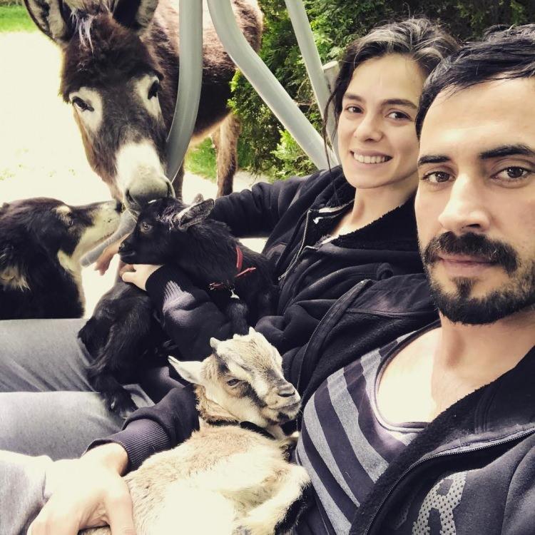 <p><strong>Başarılı oyuncu Kuş Uçuşu dizisindeki Selim karakteriyle adeta büyük bir çıkış yaptı. </strong></p>
