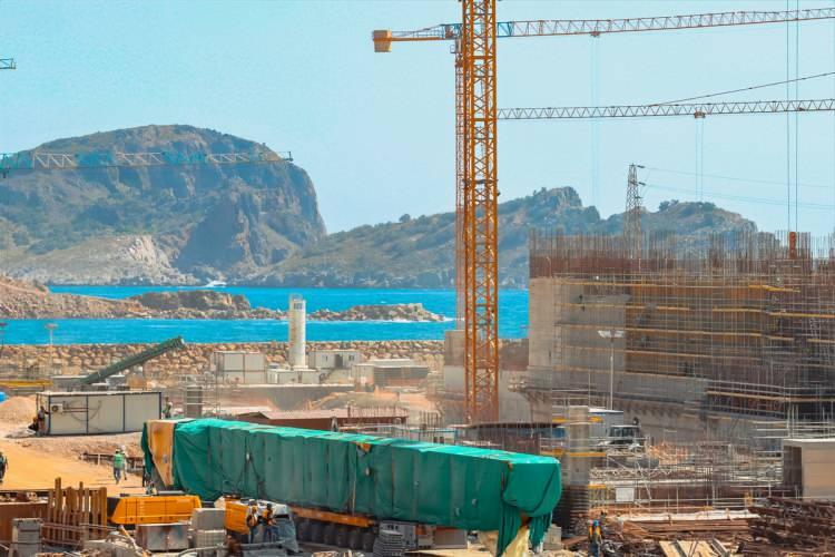 <p>Gerekli kablo hatlarının döşenmesinin ardından polar vincin kurulumu, devreye alınması ve test edilmesine yönelik işlemler de gerçekleştirilecek. Bu işlemlerin 2022 sonuna kadar yapılması planlanıyor.</p>