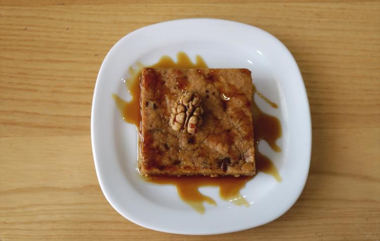 <p>Gastronominin turizmden ayrı düşünülemeyeceğini vurgulayan Kılıçhan, bu kapsamda Türkiye'ye gelen yabancı turistlerin yeme eğilimlerini öğrenmek için 2016'da ölçek geliştirme çalışması yaptıklarını, bu kapsamda da Kayseri Üniversitesi Rektörü Prof. Dr. Kurtuluş Karamustafa ile Mersin Üniversitesi Turizm Fakültesi Dekanı Prof. Dr. Kemal Birdir'in danışmanlığında aynı yıl doktora tezi hazırladığını anımsattı.</p>

<p> </p>
