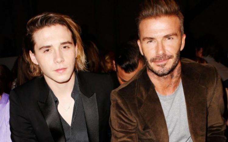 <p><span style="color:#800000"><strong>Brooklyn Beckham, Harper Beckham, Romeo Beckham ve Cruz Beckham isimlerinde 4 çocuğu olan David Beckham'ın bu davranışı çoğunlukla takdir gördü.</strong></span></p>
