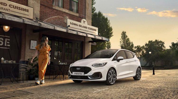 <p><strong>FORD</strong></p>
<p> </p>
<p>Yeni Fiesta Style Hatchback 1.1L Ti-VCT 75 PS 5 İleri Manuel Benzin</p>
<p>Fiyatı - <strong>481.700 TL</strong></p>
<p> </p>
<p>Titanium Hatchback 1.0L mHEV EcoBoost 125 PS 7 İleri Otomatik Benzin/Hibrit - <strong>659.000 TL</strong></p>