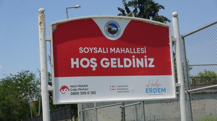 <p>Ancak en sonunda bizim insanımız buldu bu petrolü. Mutlaka burada petrol var. Yabancı burada sana para kazandırmaz. Burada Türkiye’nin kalkınması, para sahiplerinin elini çekmesi demek. Ne zaman sen muhtaç olursun yabancı gelir buraya parasıyla para kazanır. Sende yarı aç, yarı tok kalırsın” ifadelerini kullandı.</p>