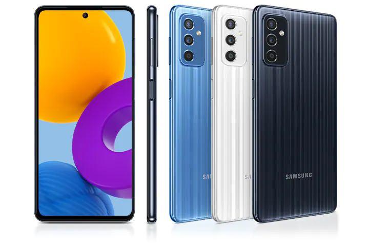 <p><strong>Samsung Galaxy M52 5G</strong> - Qualcomm Snapdragon 778G işemcili telefon 128 GB depolama alanı ve 6 GB RAM'e sahip. 120 Hz ekran yenileme hıznın olduğu telefon 5.000 mAH bataryasına rağmen oldukça hafif. Telefonu satış fiyası ise 6 bin 399 lira.</p>

