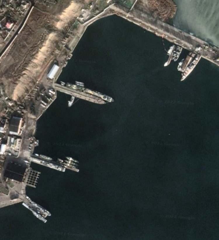 <p>Bu da Rusya'nın saldırısı nedeniyle tahıl terminalinin ihracat kapasitesinin en az üçte bir oranında azaldığı anlamına geliyor.</p>