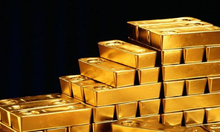 <p>Euronews'in haberine göre İngiltere hükümeti, dört ülkenin aldığı kararın kısa süre içinde uygulamaya sokulacağını ve Rusya’dan yeni çıkarılmış veya rafine edilmiş altın alımına son verileceğini duyurdu.</p>

<p> </p>
